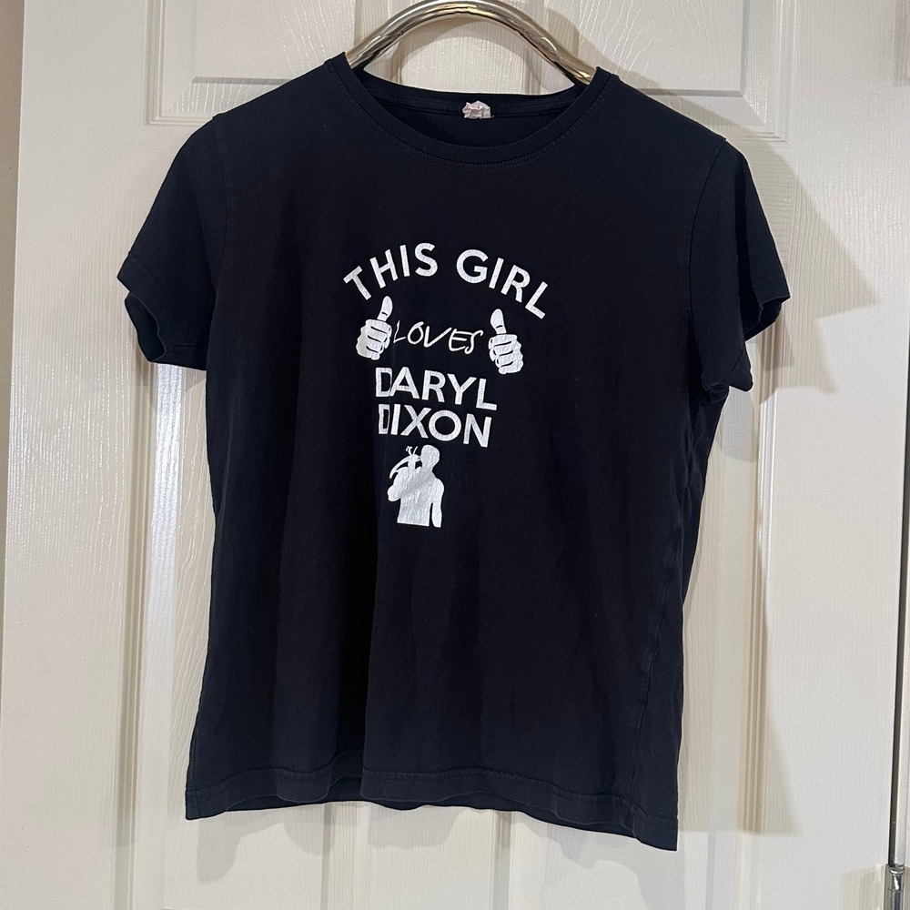 The Walking Dead Daryl Dixon Graphic T-Shirt Black Short Sleeve Women Small